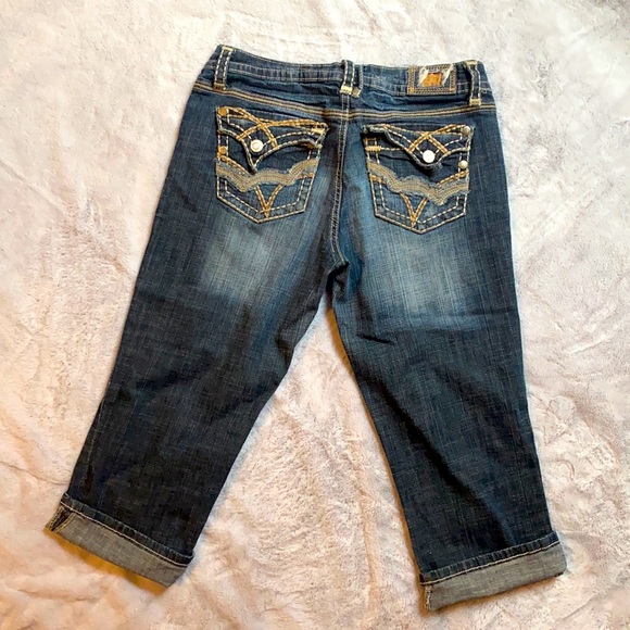 Hydraulic Capris - Picture 2 of 3